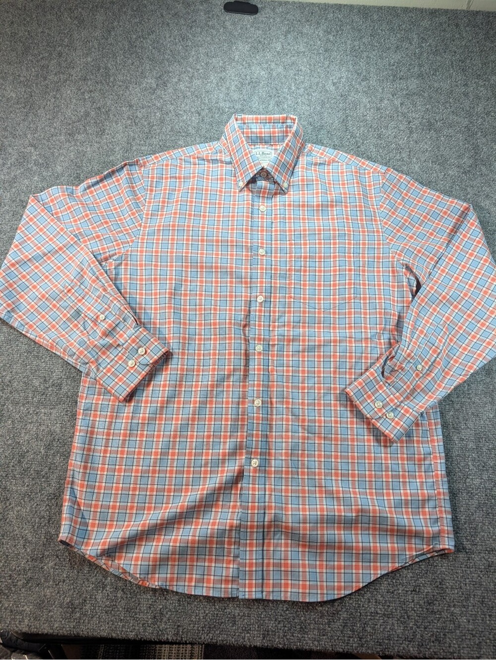 L.L.Bean Traditional Fit Regular Mens Medium Blue Orange Cotton Button Up Shirt